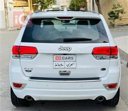 جیپ گراند شیرۆکی